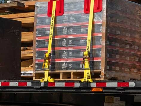 Flat hook for pallet
